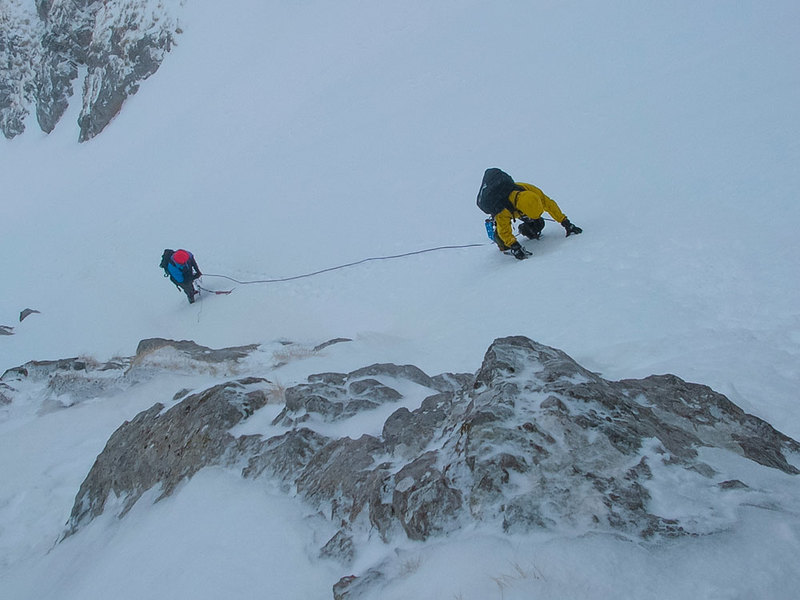 Formación Alpinismo Invernal I Caliza Guías