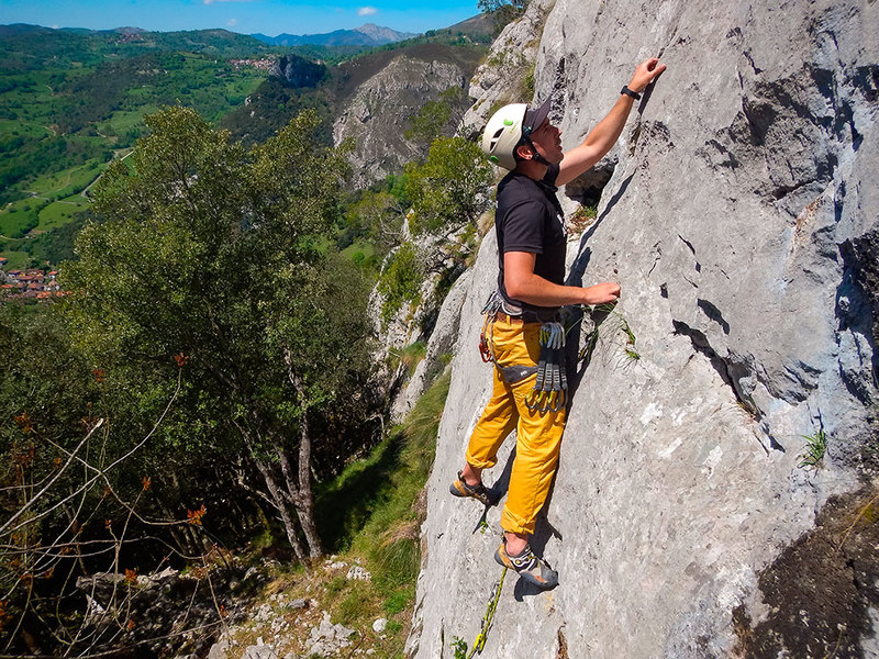 Formación Escalada Deportiva Caliza Guías