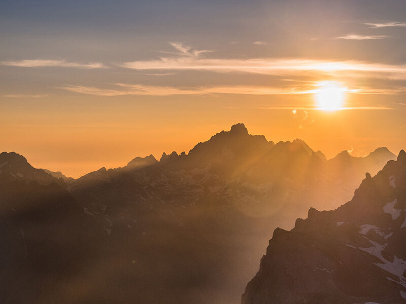 Ruta Circular 4 días Picos de Europa Caliza Guías