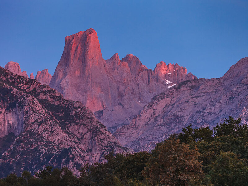 Ruta Circular 4 días Picos de Europa Caliza Guías