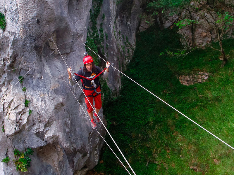 Vías Ferrata El Cáliz Caliza Guías